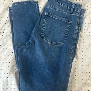 Good American Mid-Blue Straight Leg Jeans